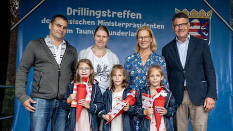 Ministerpräsident Rhein beim Drillingstreffen 2025
