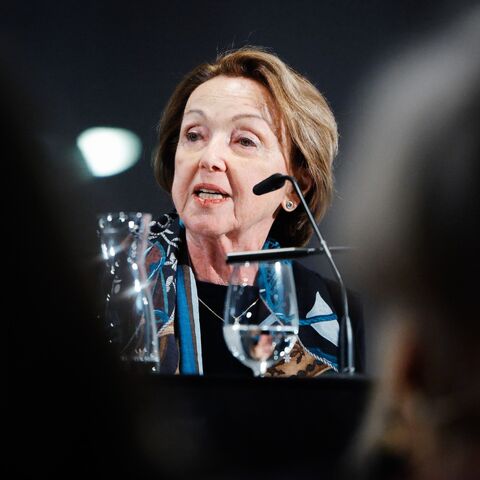 Ein bewegender Moment: Die Holocaust-Überlebende Dr. Eva Umlauf teilte ihre Erinnerungen mit den Zuhörerinnen und Zuhörern